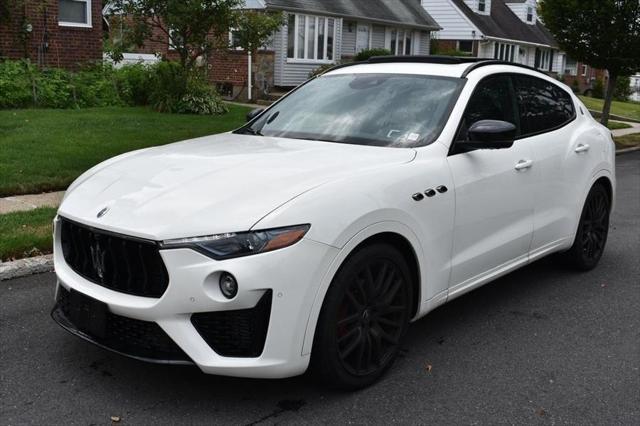 2021 maserati levante base
