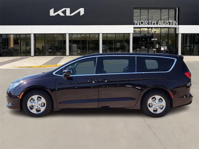 2017 chrysler pacifica lx