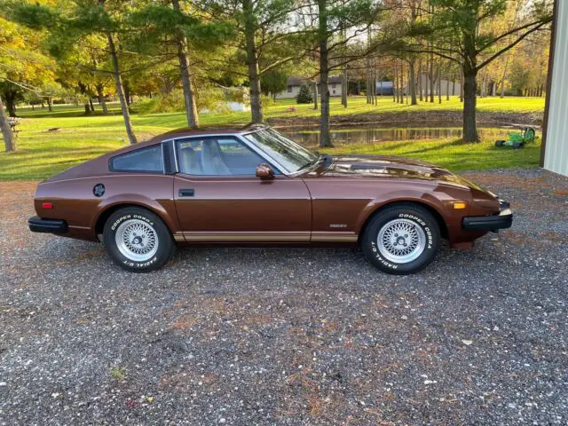 1979 datsun 280zx hatchback brown rwd manual base