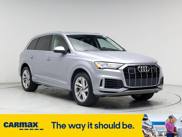 2023 audi q7 premium plus
