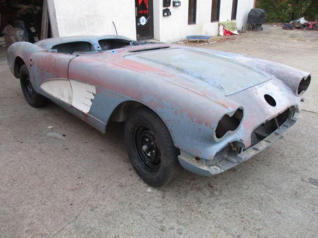 1959 corvette project car resto mod body nice!! gm doors hood trunk and deck