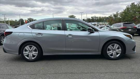 2021 subaru legacy base