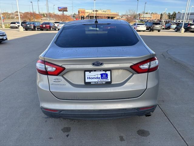 2016 ford fusion s