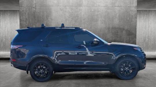 2020 land rover discovery landmark edition