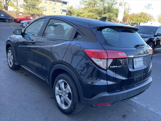2022 honda hr-v lx