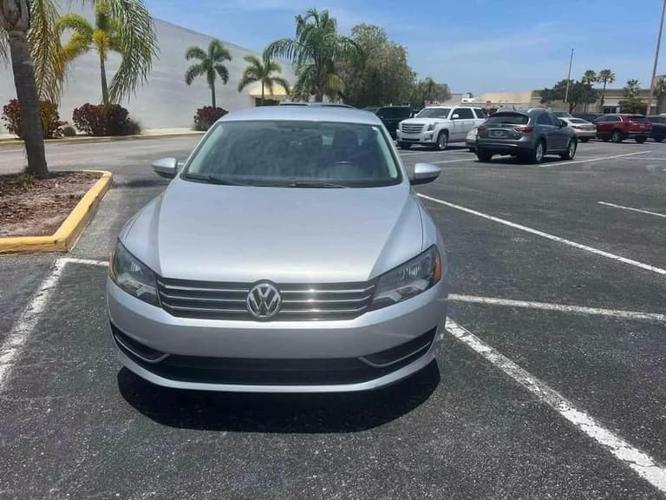 2012 volkswagen passat 2.5l se sedan 4d in sarasota, florida