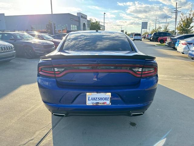 2022 dodge charger sxt