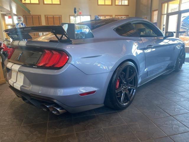 2022 ford mustang gt