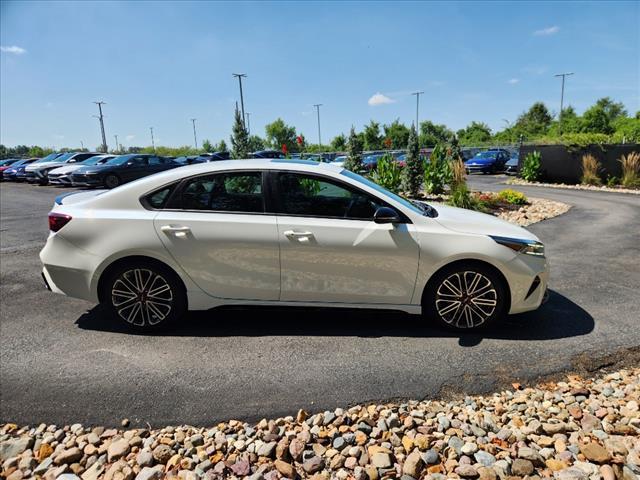 2023 kia forte gt