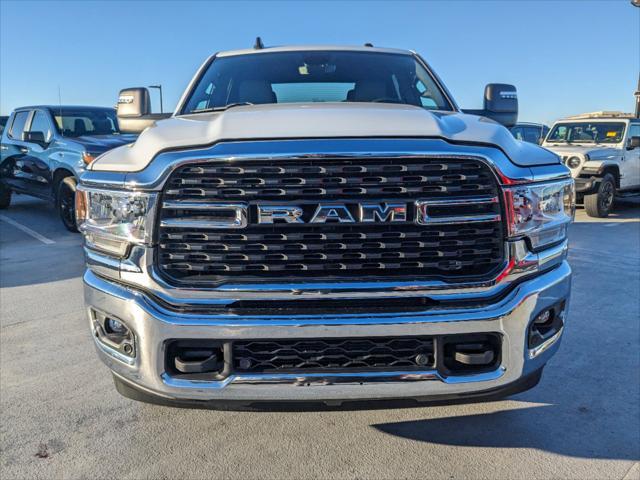 2023 ram 2500 big horn crew cab 4x4 64' box