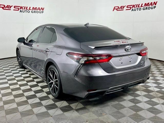 2023 toyota camry se