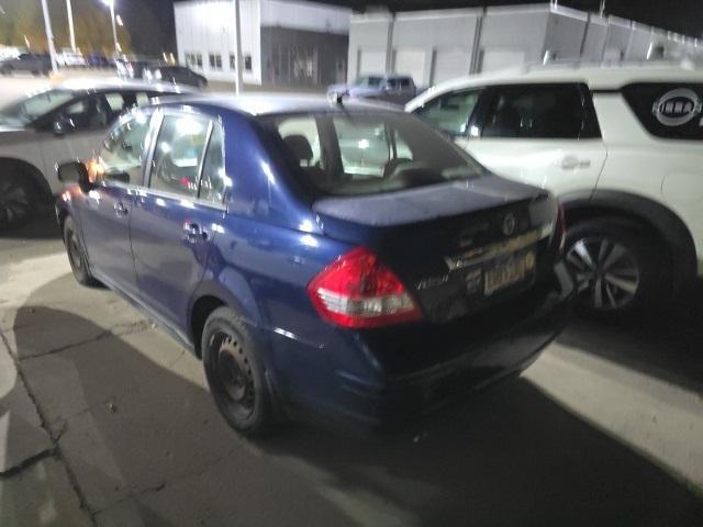 2009 nissan versa 1.8 s