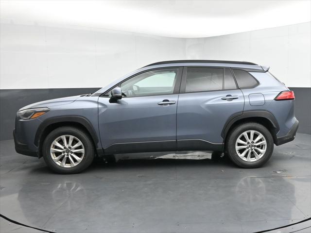 2022 toyota corolla cross le