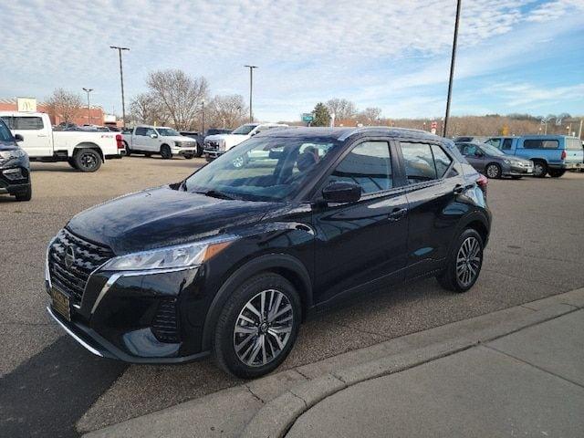 2021 nissan kicks sv in jordan, minnesota