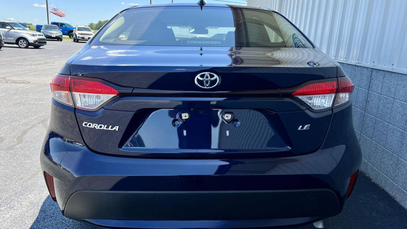 2021 toyota corolla le