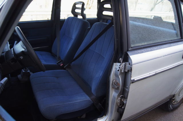 no reserve no title for parts only 5-speed manual please see youtube video