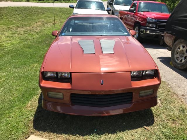 1985 chevrolet camaro z28 5.0l clean little car