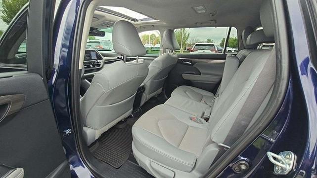 2021 toyota highlander limited