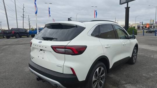 2025 Ford Escape
