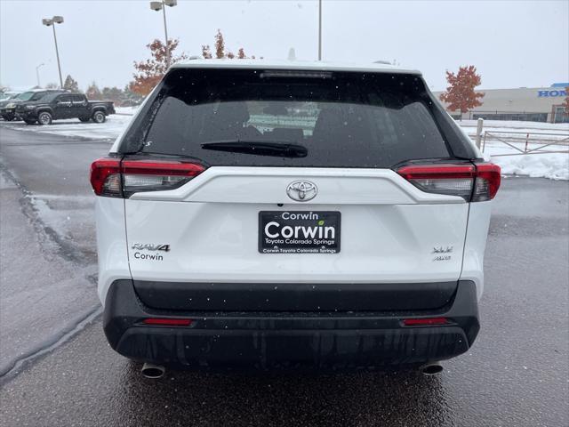 2022 toyota rav4 xle
