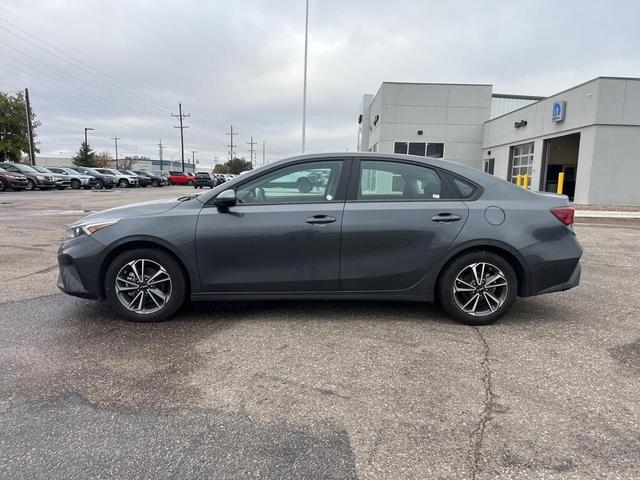 2023 kia forte lxs