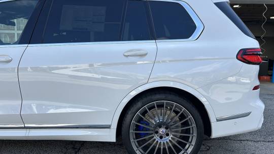 2024 BMW X7