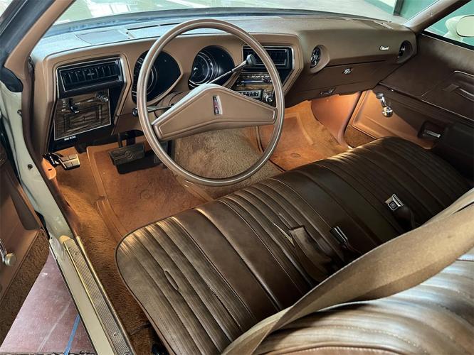 1975 oldsmobile cutlass supreme in roseville, minnesota