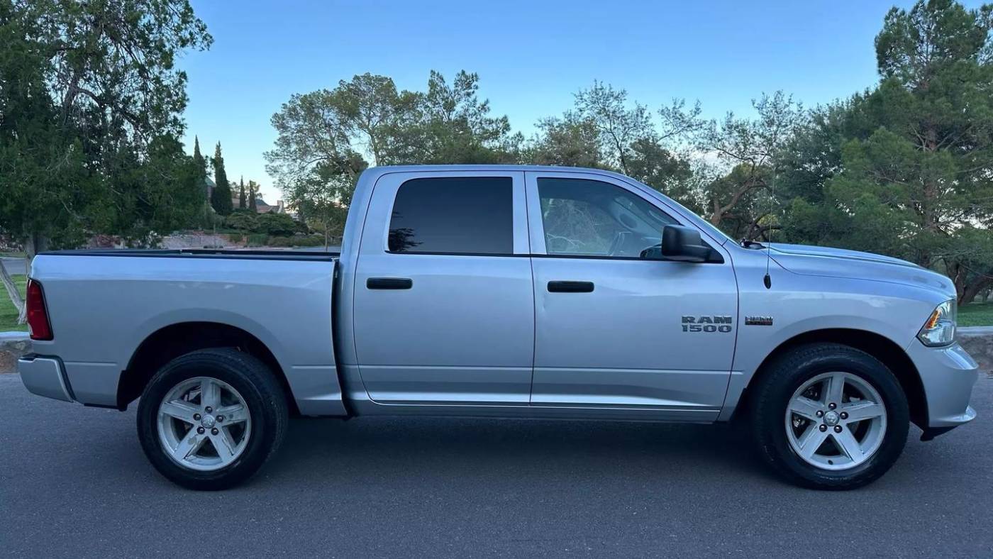 2017 ram 1500 express