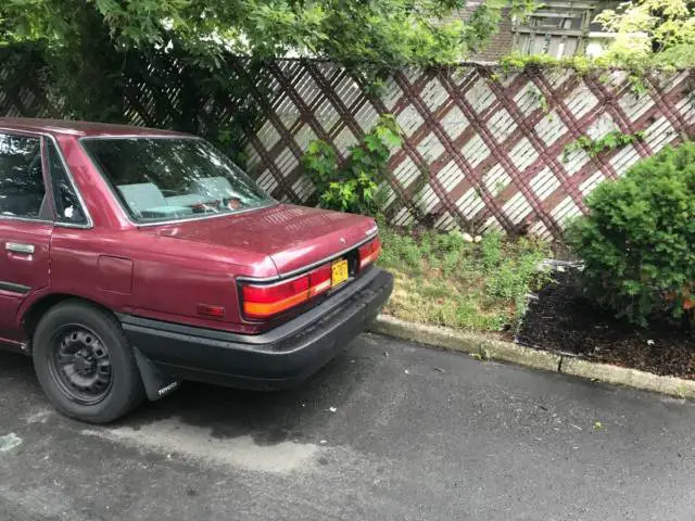 1991 toyota camry base 4 cyl sdn, 116k orig. miles