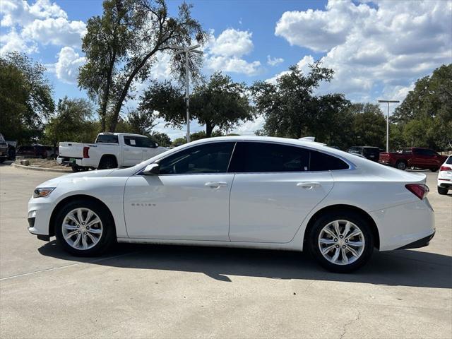 2022 chevrolet malibu fwd lt
