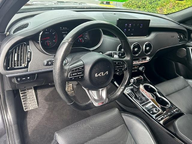 2022 kia stinger gt-line