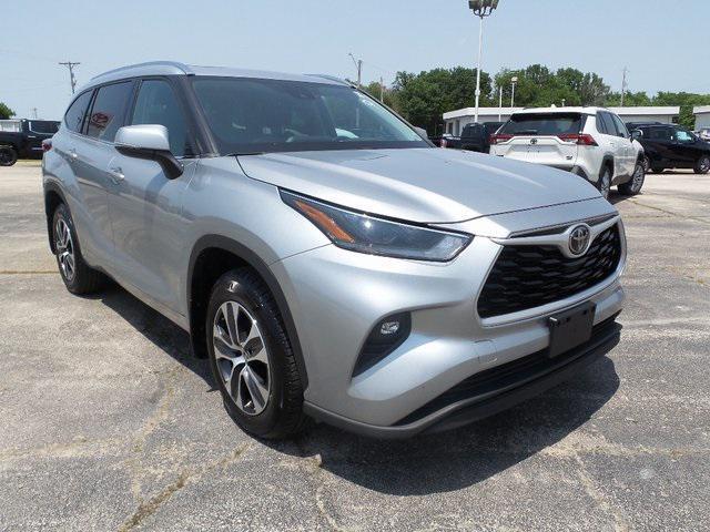 2021 toyota highlander xle