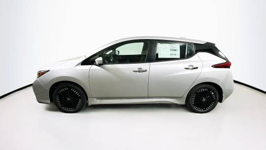 2024 Nissan Leaf