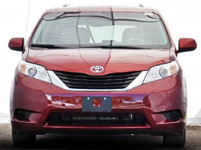 2011 toyota sienna le in lake worth, fl