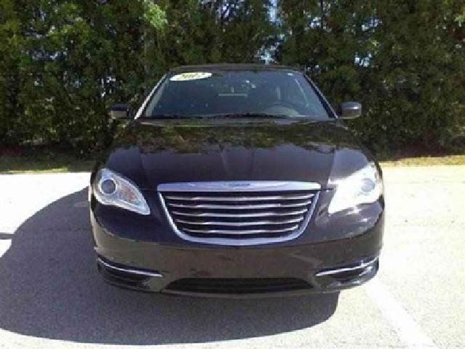 2012 chrysler 200 touring convertible 2d in tampa, fl