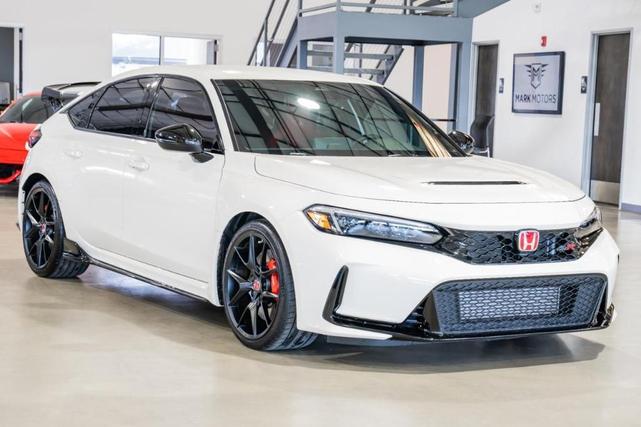 2024 honda civic type r base