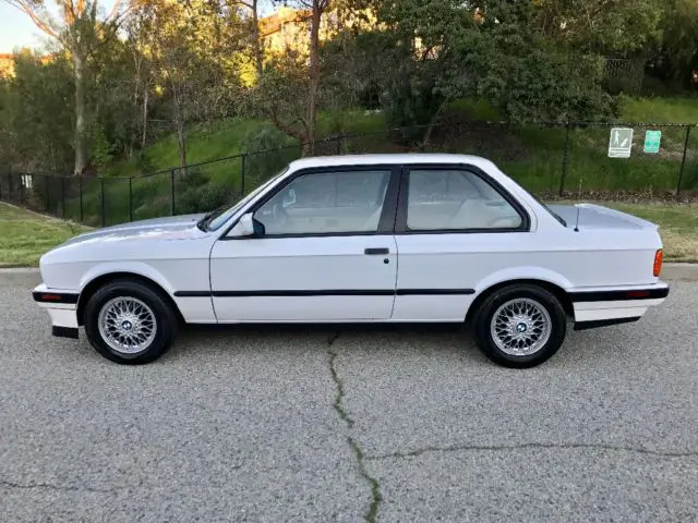 bmw e30 318is 1991 alpine white slicktop low miles
