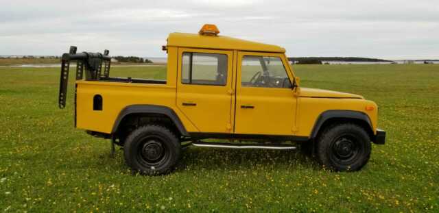 one of one custom land rover defender 110 tow truck w/ working hydraulics