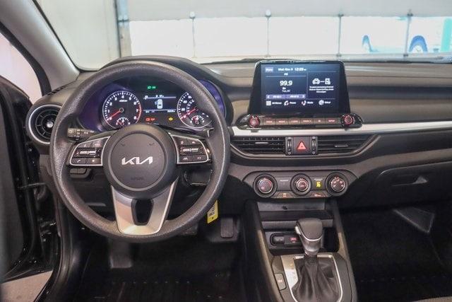 2022 kia forte lxs