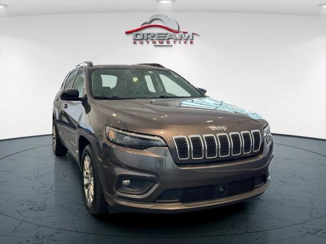 2022 jeep cherokee latitude lux