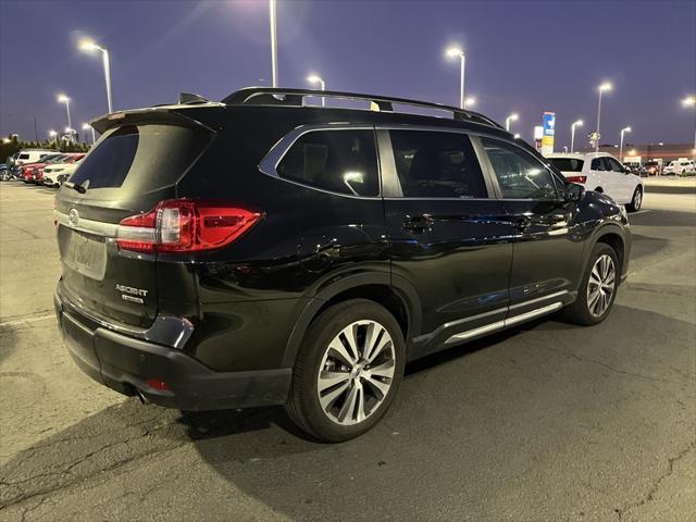 2022 subaru ascent limited 7-passenger