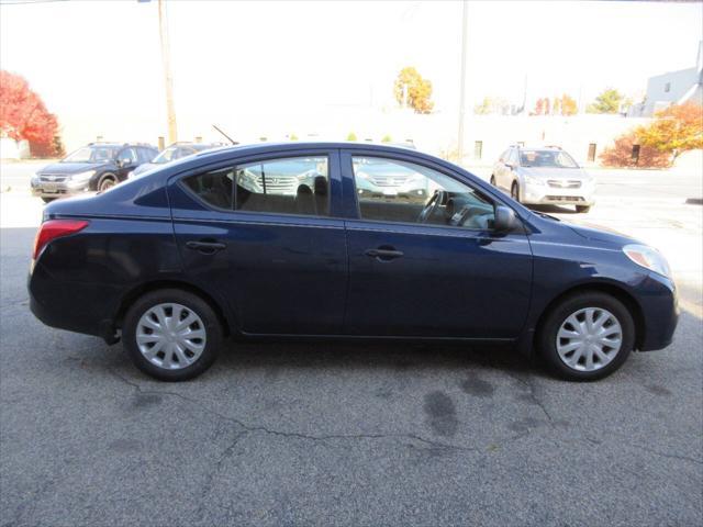 2012 nissan versa 1.6 s