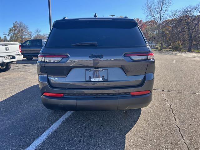 2023 jeep grand cherokee l altitude
