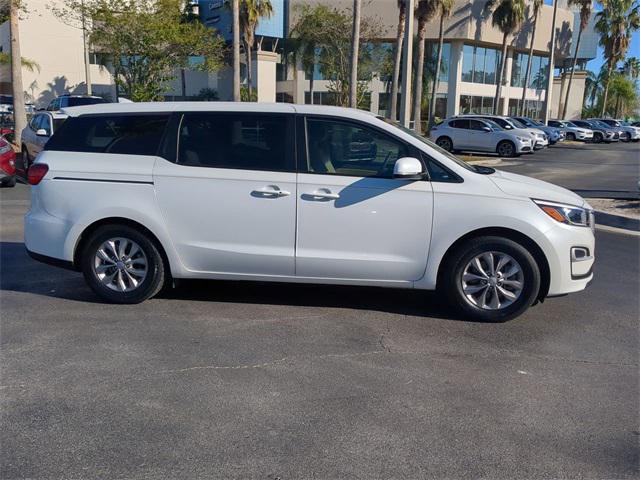 2019 kia sedona lx