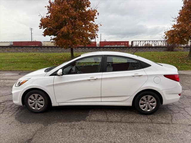 2017 hyundai accent se