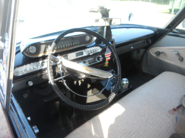 1960 plymouth savoy = rat rod style!!! == cool old cruiser !!!==big fin's are in
