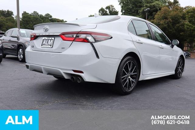 2023 toyota camry se