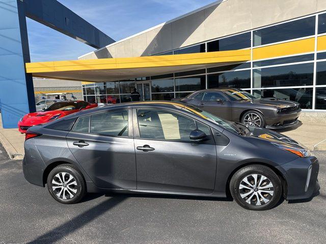 2021 toyota prius xle