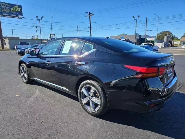 2019 nissan altima 2.5 sv