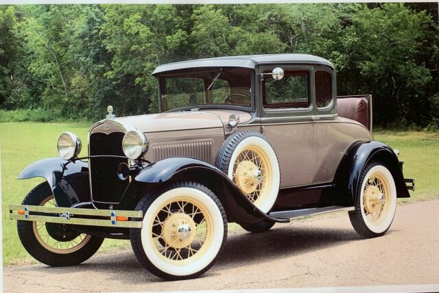 deluxe coupe, mint condition comes with original tool bag and a few tools